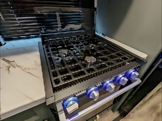 Spacious, Stylish, Family-Friendly: Camping Comfort 5th Wheel