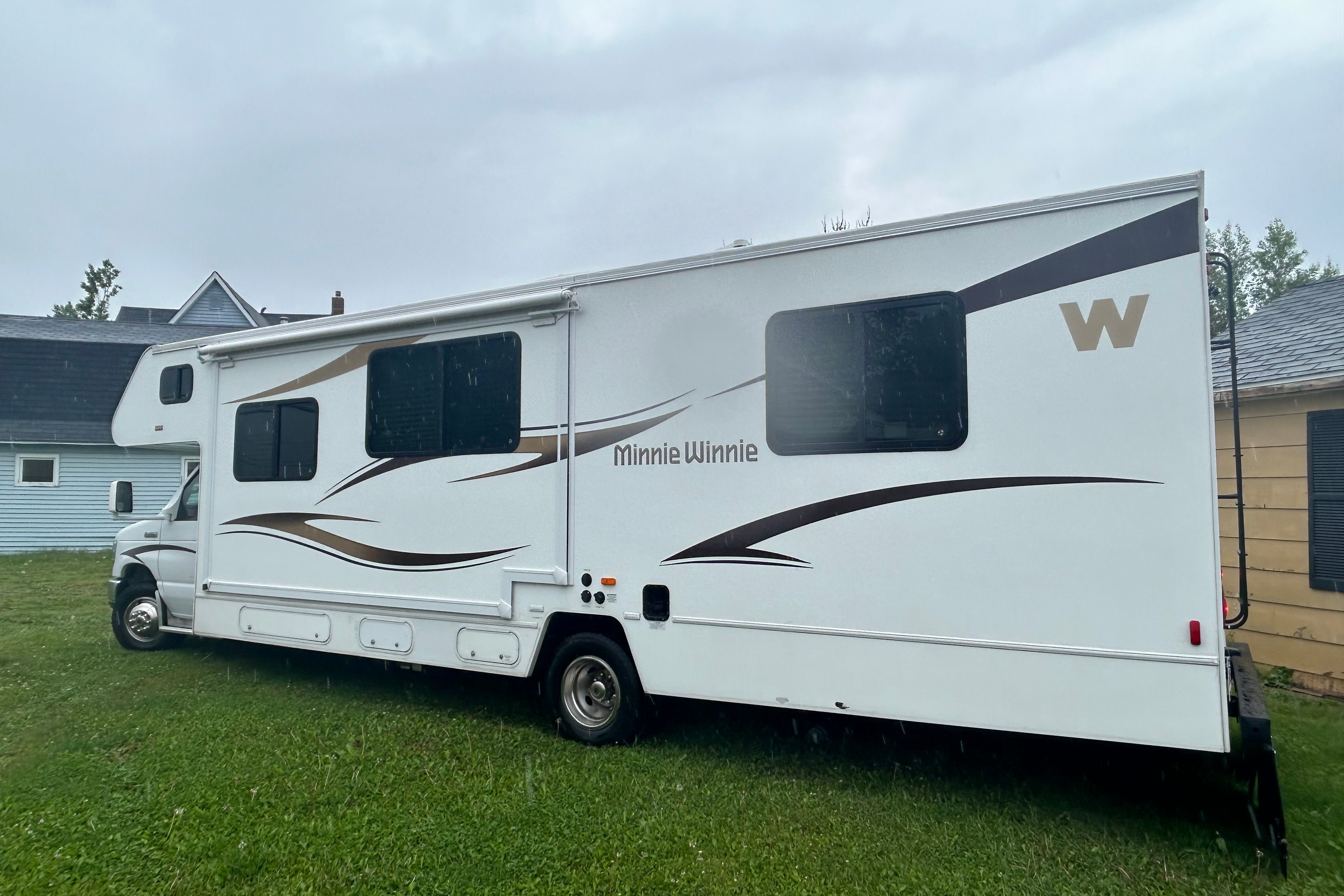 Janice's Winnebago Minnie Winnie Class C