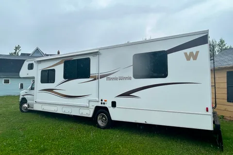 Janice's Winnebago Minnie Winnie Class C