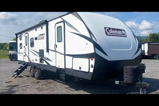 Paige's Coleman Lantern Lite Travel Trailer