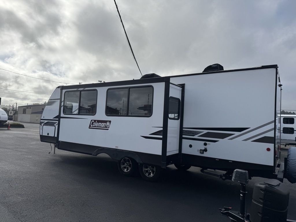 Paige's Coleman Lantern Lite Travel Trailer