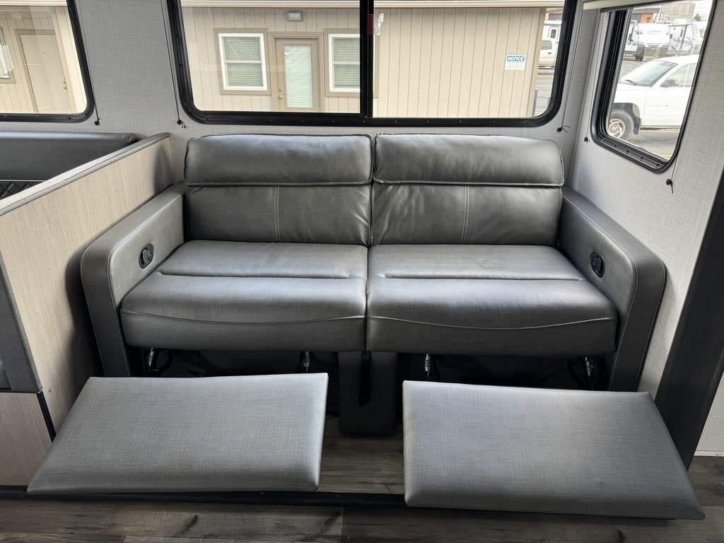 Paige's Coleman Lantern Lite Travel Trailer