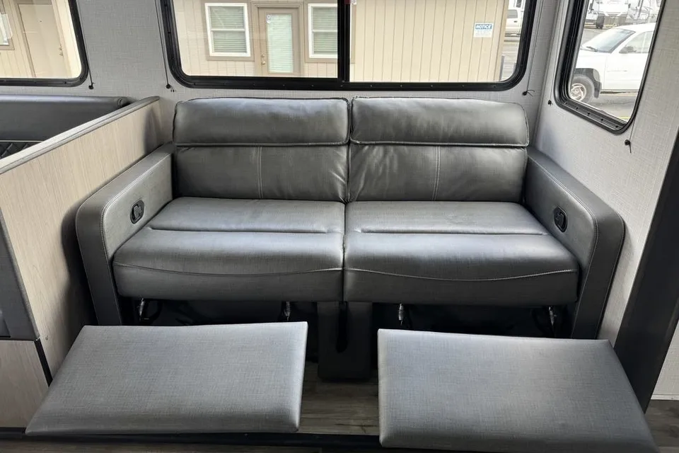Paige's Coleman Lantern Lite Travel Trailer