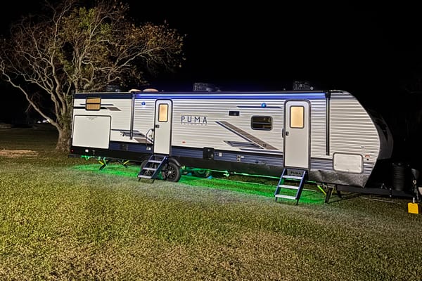 Brand New Palomino Puma 31QBBH Travel Trailer