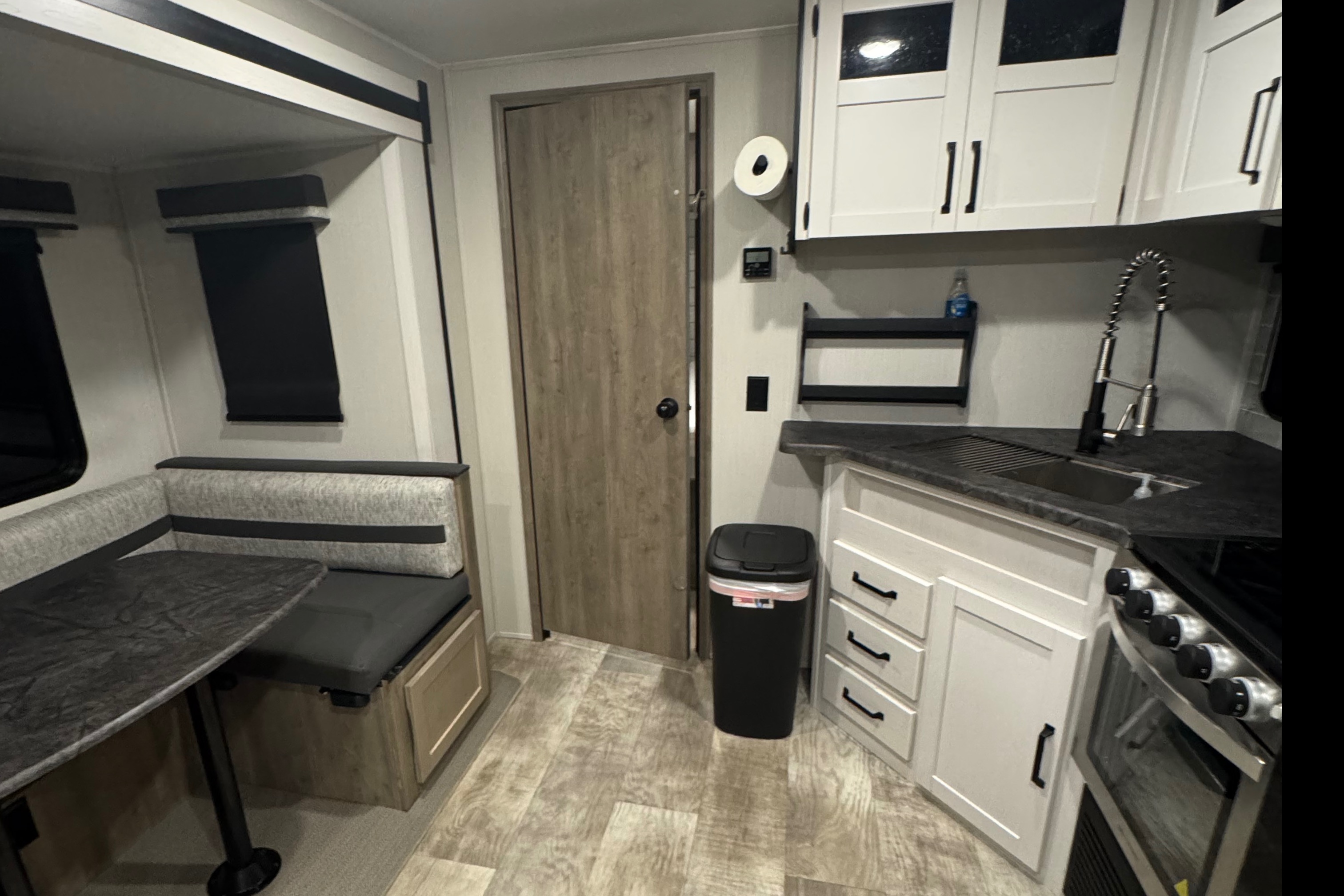 Brand New Palomino Puma 31QBBH Travel Trailer