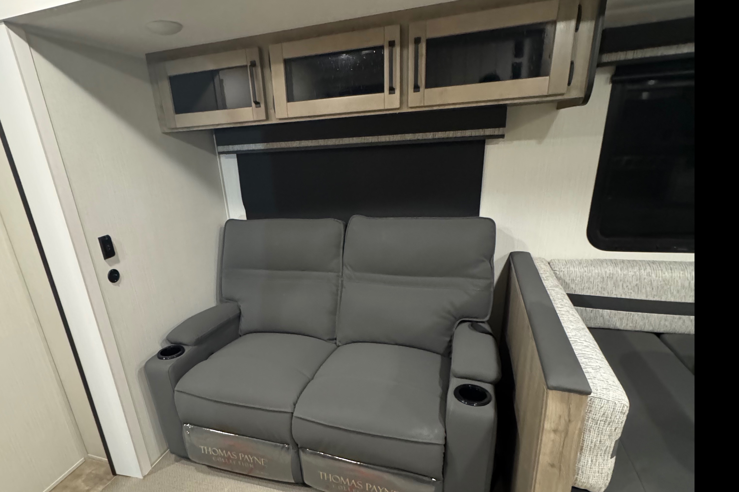 Brand New Palomino Puma 31QBBH Travel Trailer