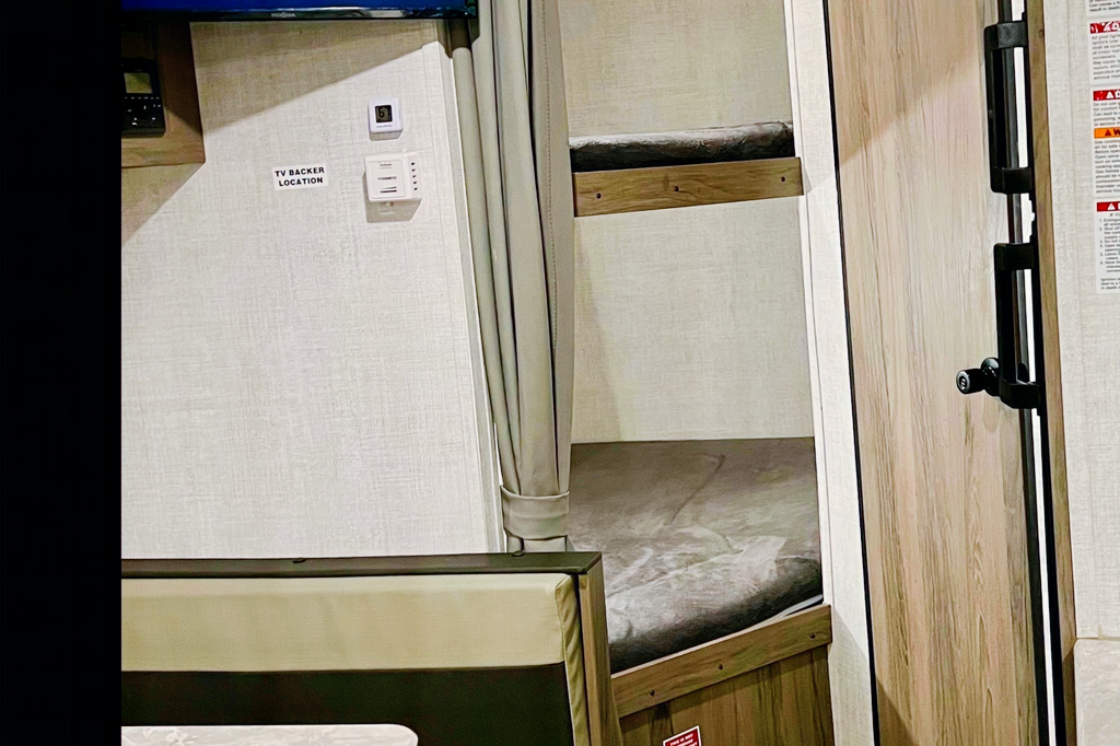 William's Gulf Stream Conquest 197BH Travel Trailer