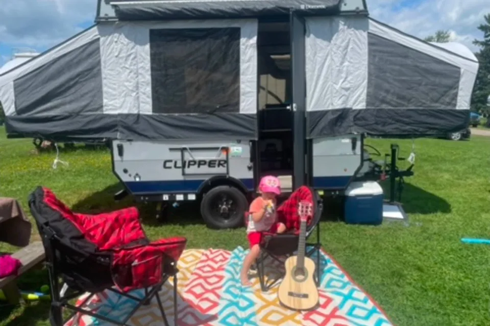 Coachmen “Cabana” Clipper Tent Trailer