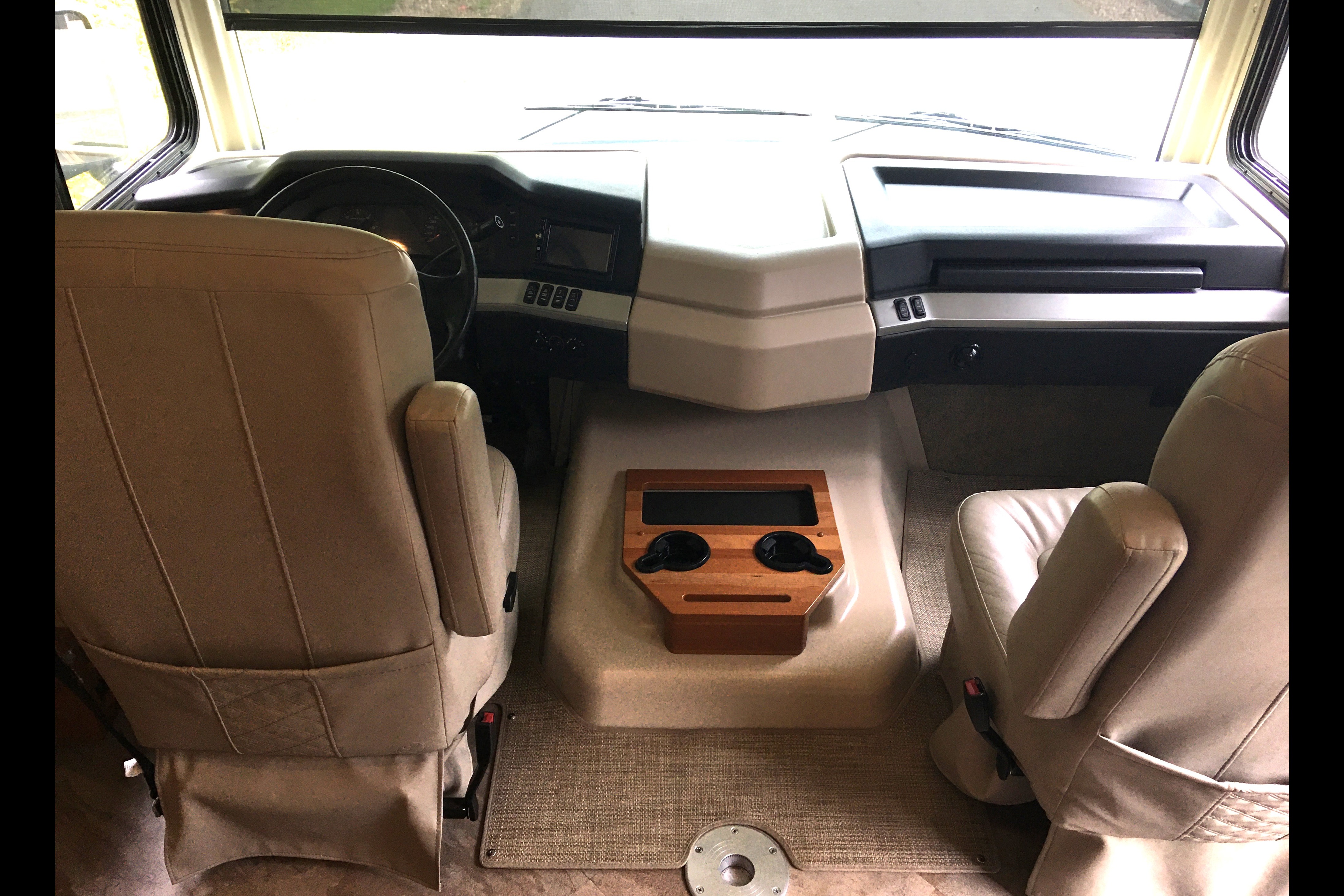 Goody's RV - Beautiful Fleetwood Bounder
