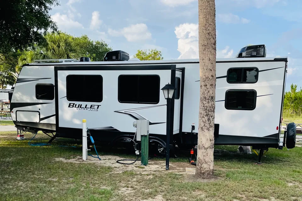 ❤️✅We deliver & Set-Up! Loaded! Sleeps 10! 2022 Keystone Bullet Ultralite 287QBS