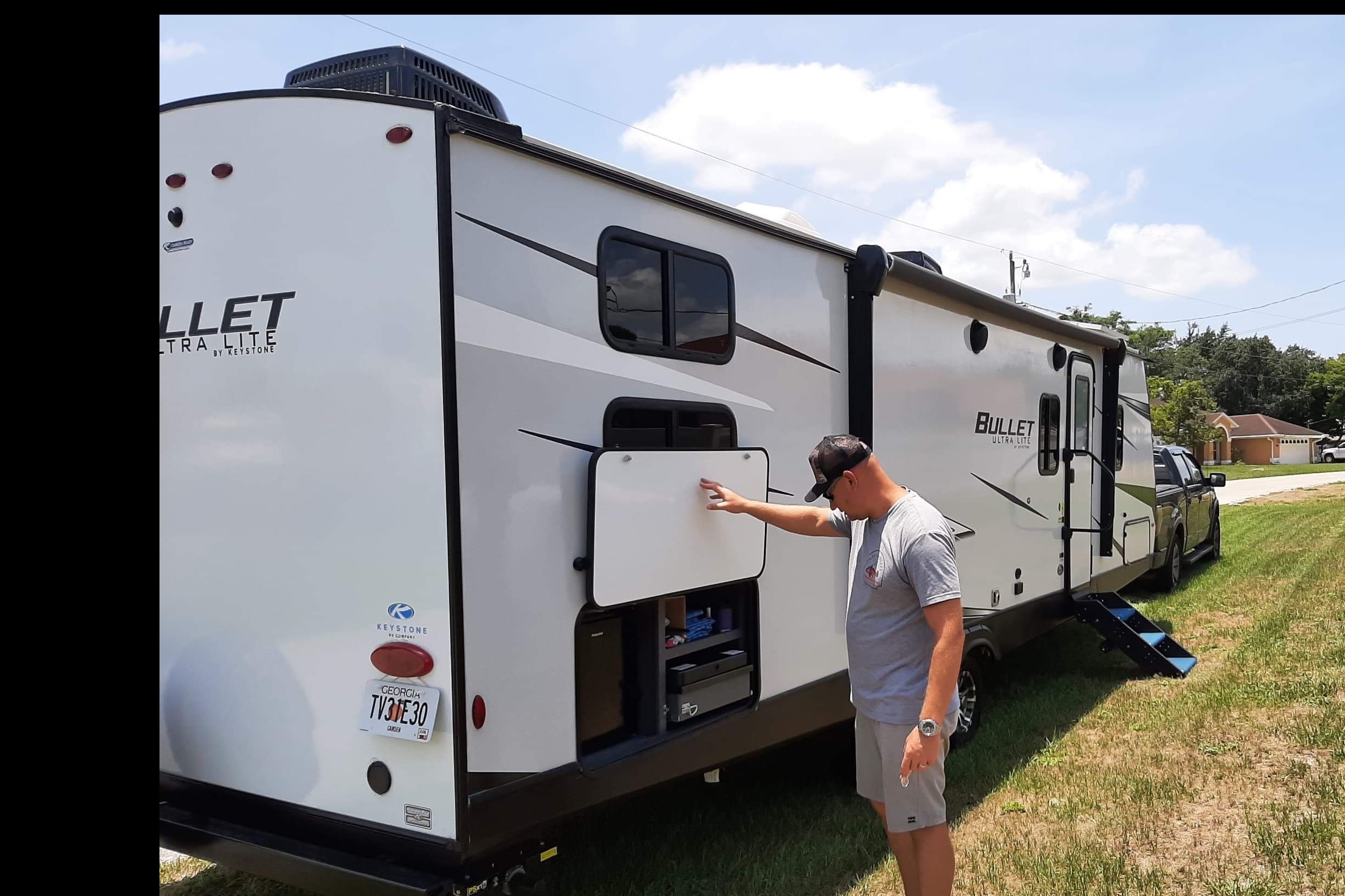 ❤️✅We deliver & Set-Up! Loaded! Sleeps 10! 2022 Keystone Bullet Ultralite 287QBS