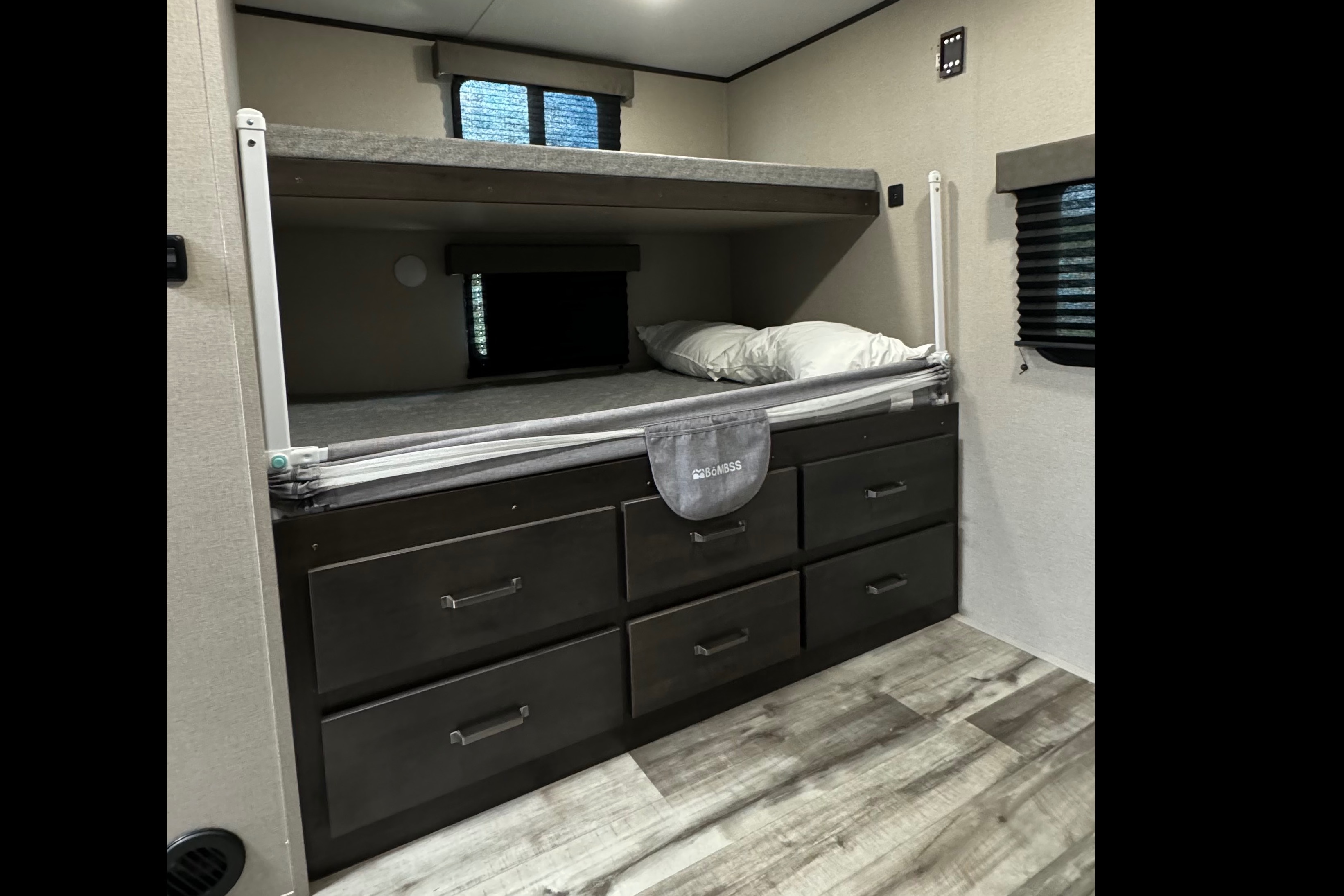 Leon’s Grand Design Transend 315BH 36FT Travel Trailer