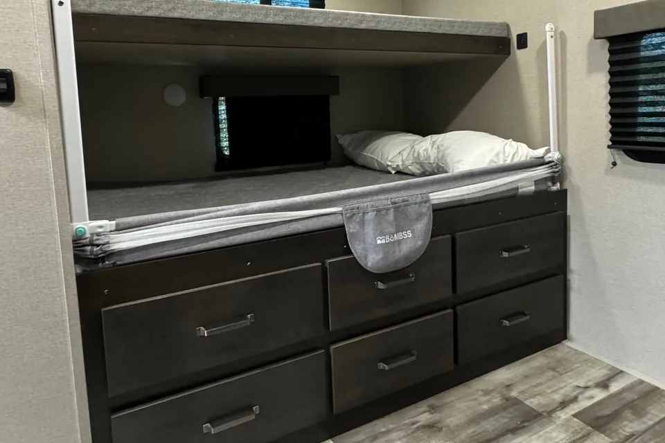 Leon’s Grand Design Transend 315BH 36FT Travel Trailer