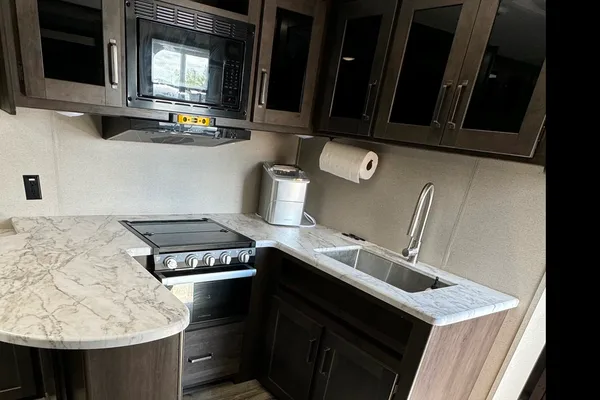 Leon’s Grand Design Transend 315BH 36FT Travel Trailer
