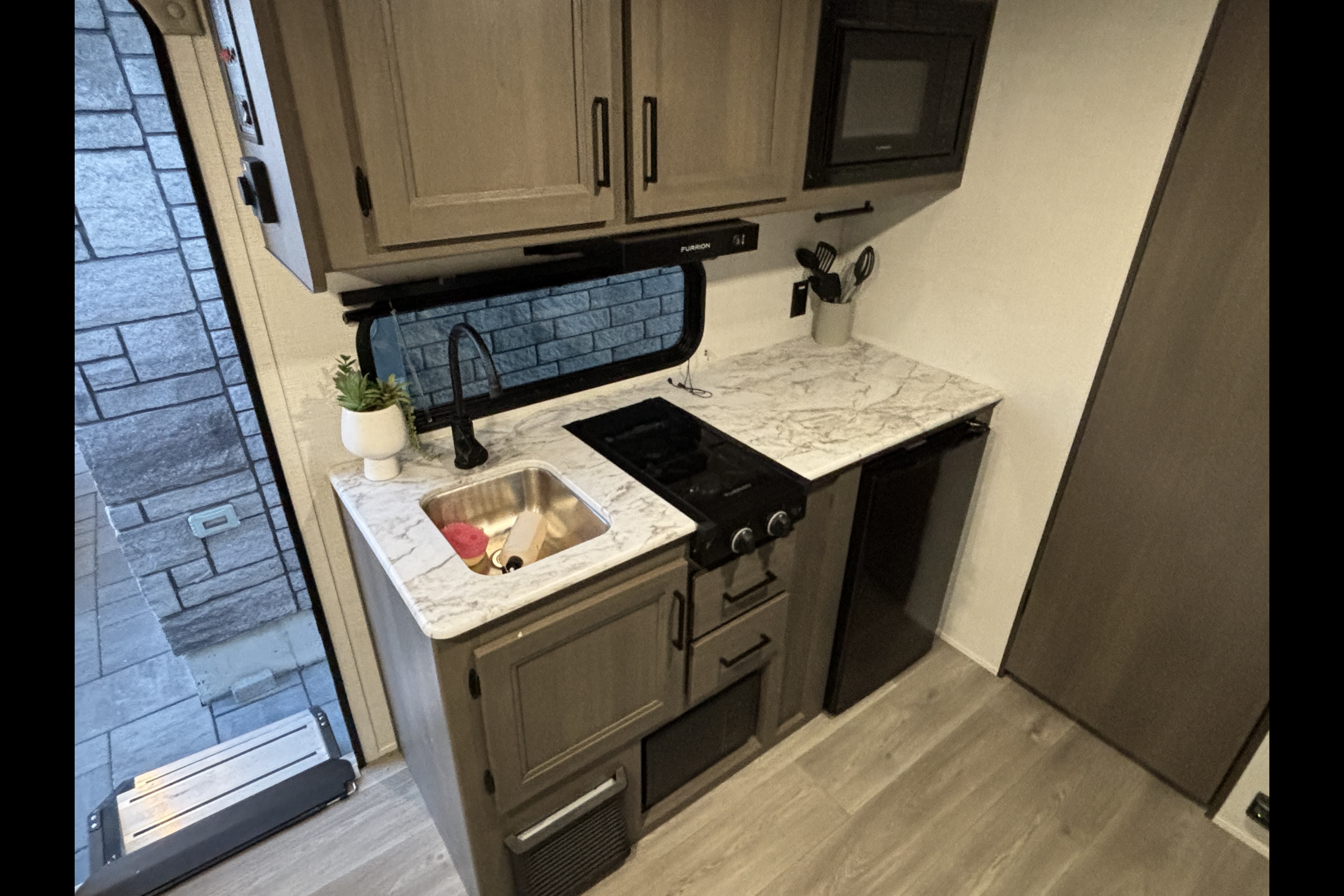 2025 Grand Design Transcend 151BH Travel Trailer