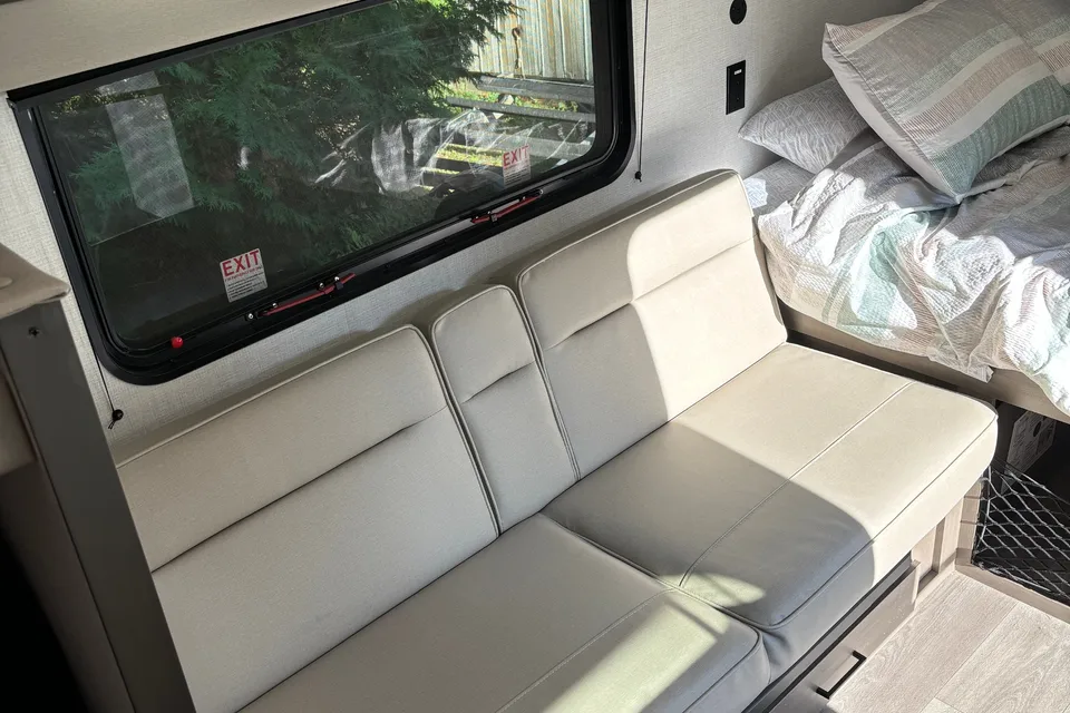 2025 Grand Design Transcend 151BH Travel Trailer