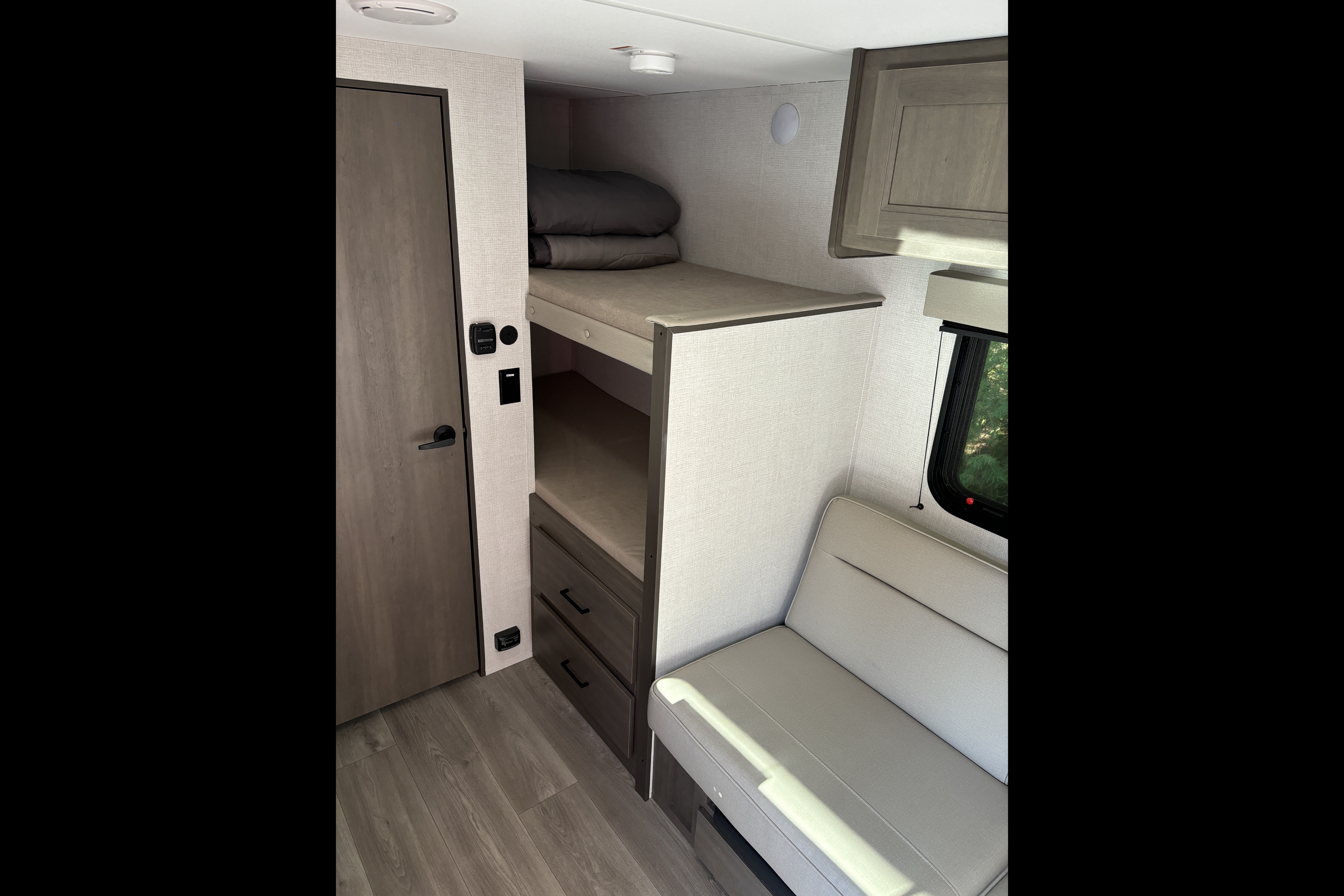 2025 Grand Design Transcend 151BH Travel Trailer