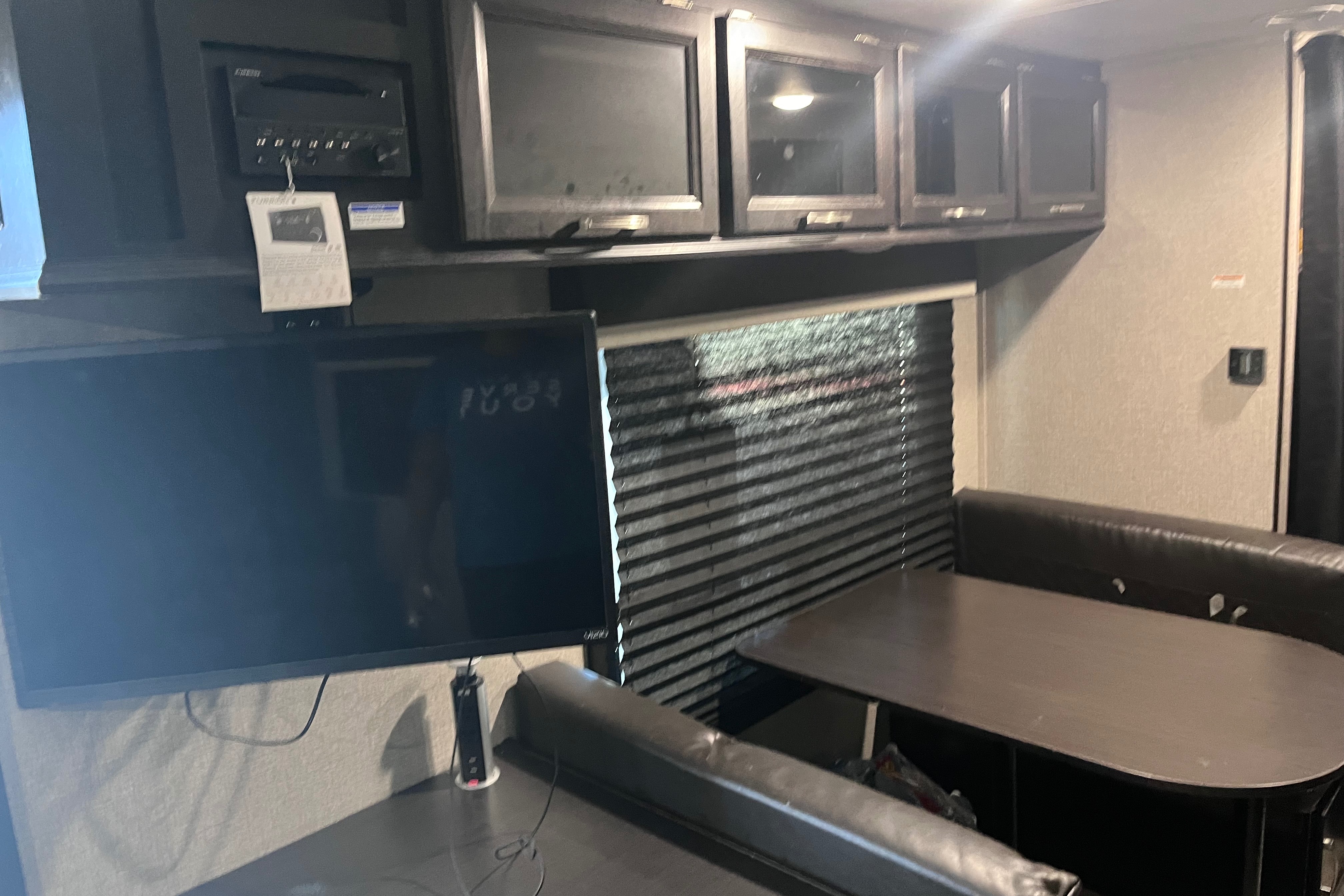 Horton Family Jayco Jay Feather 23BHM Travel Trailer