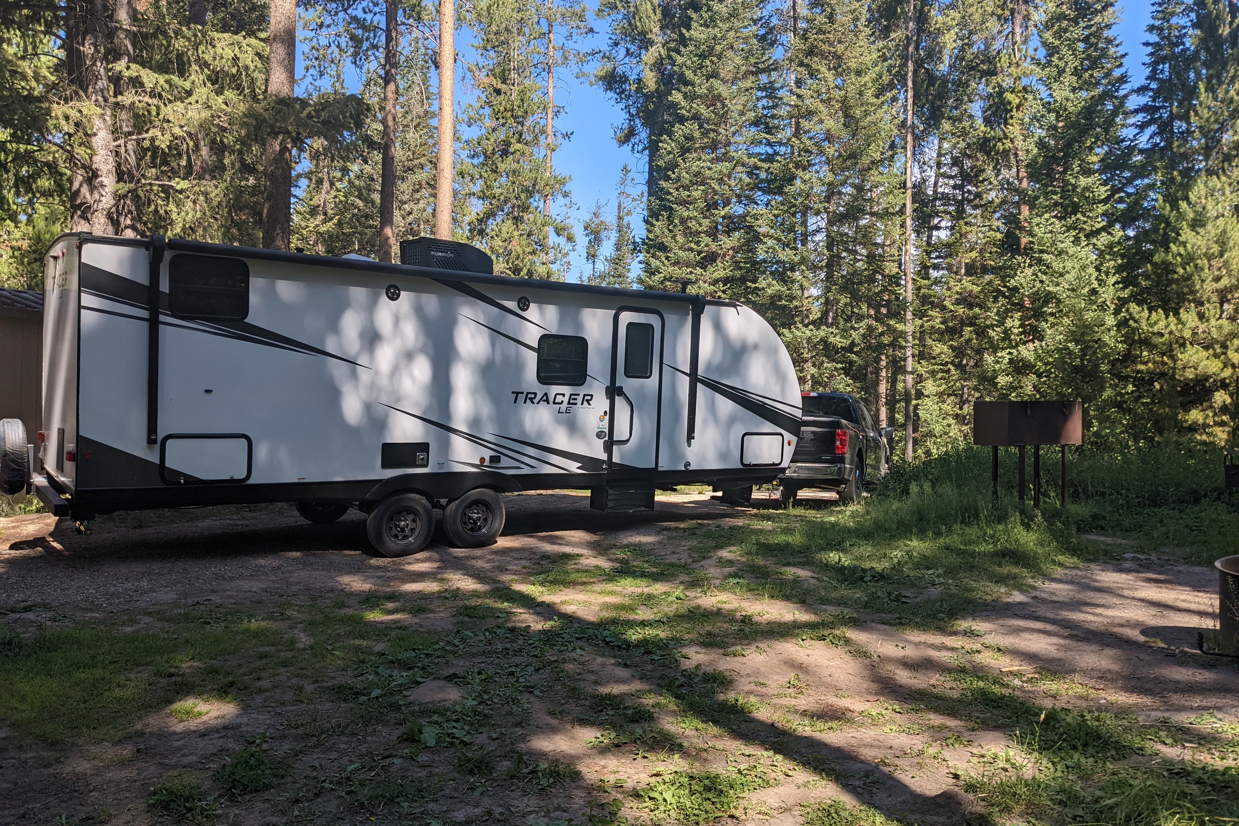 Bolshoi's Prime Time Tracer LE Travel Trailer