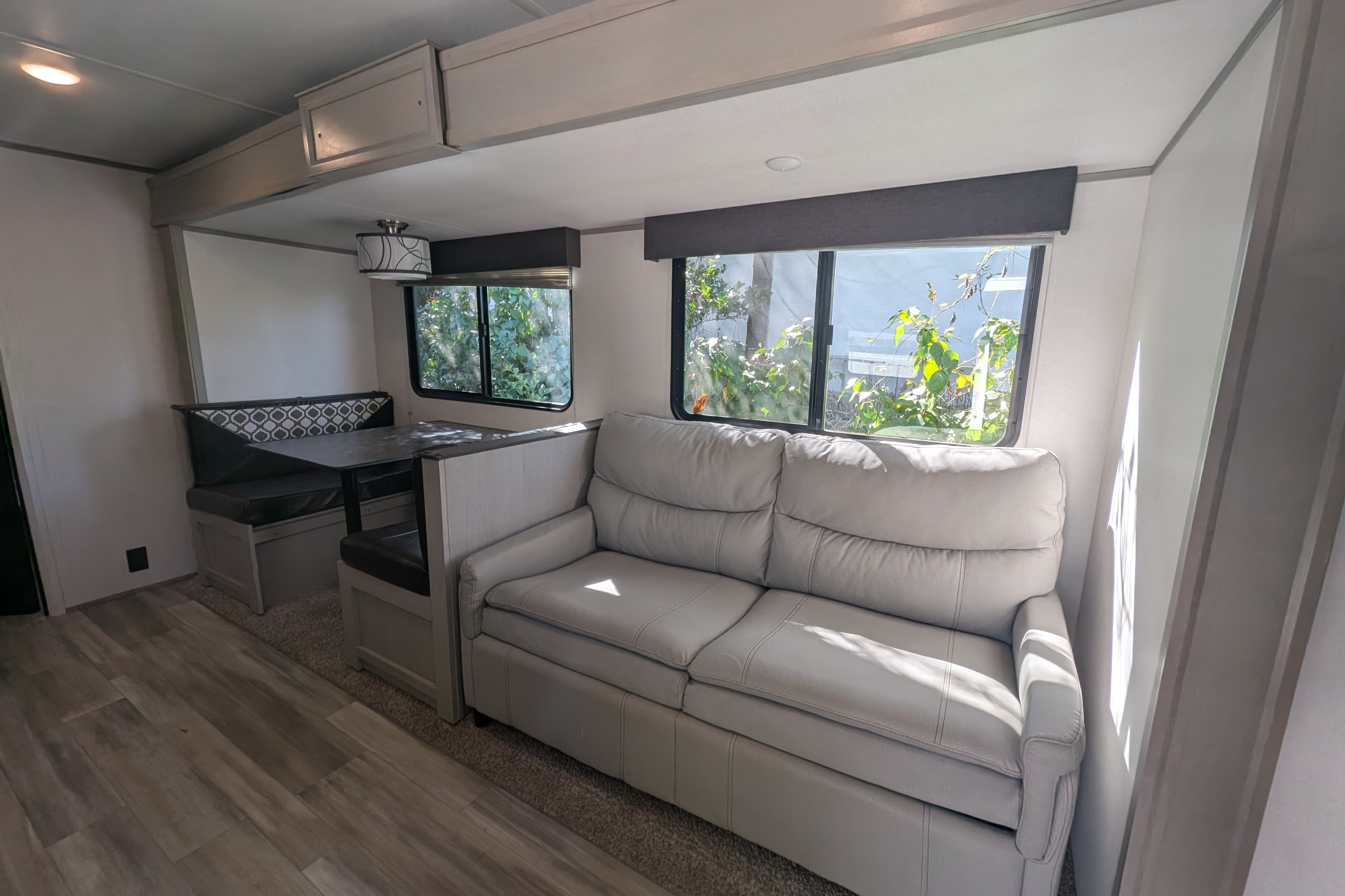 Bolshoi's Prime Time Tracer LE Travel Trailer
