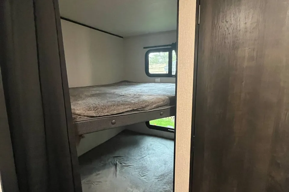 Alex's family friendly Camper