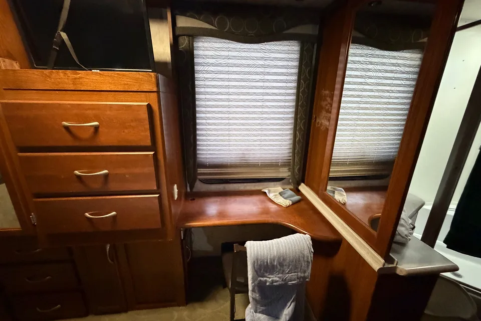 Les's Fleetwood pace arrow 35g Class A