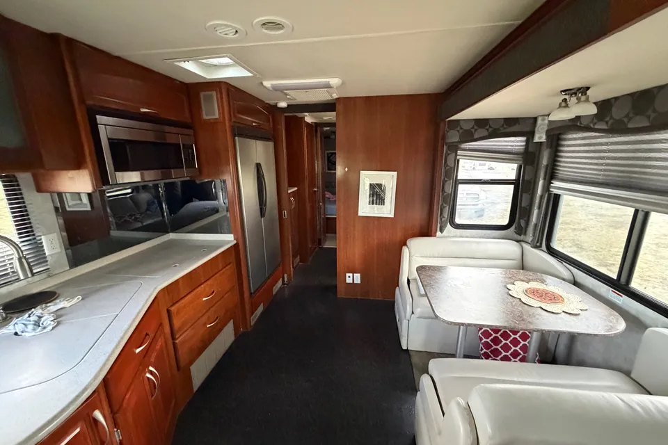 Les's Fleetwood pace arrow 35g Class A
