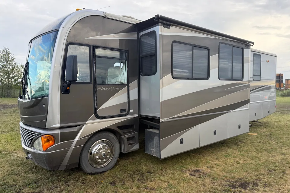 Les's Fleetwood pace arrow 35g Class A