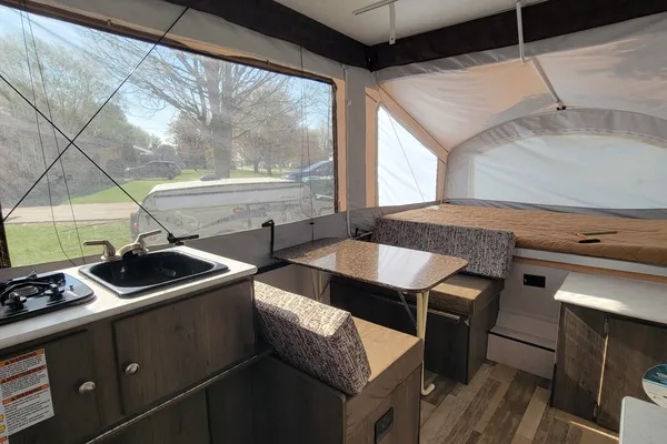 John's Viking Sport Tent Trailer