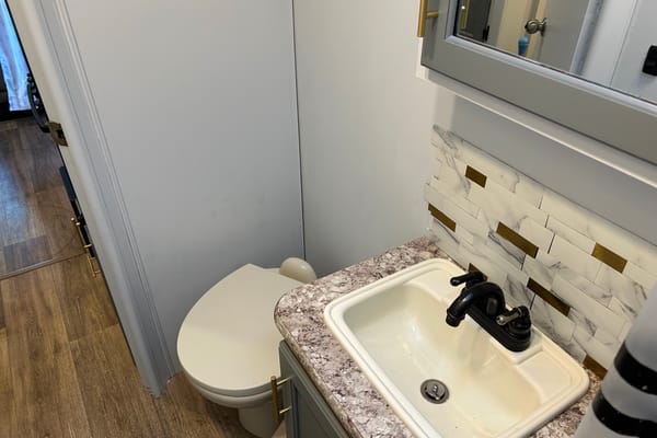 Family Friendly 22' Motorhome