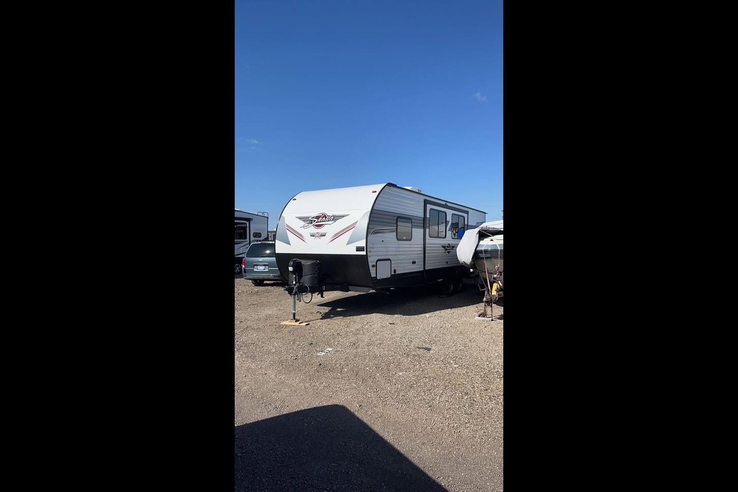 Shasta 26DB Travel Trailer