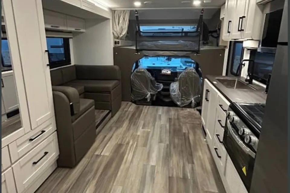 (RV-with-ME) 2026 Jayco Redhawk 24B