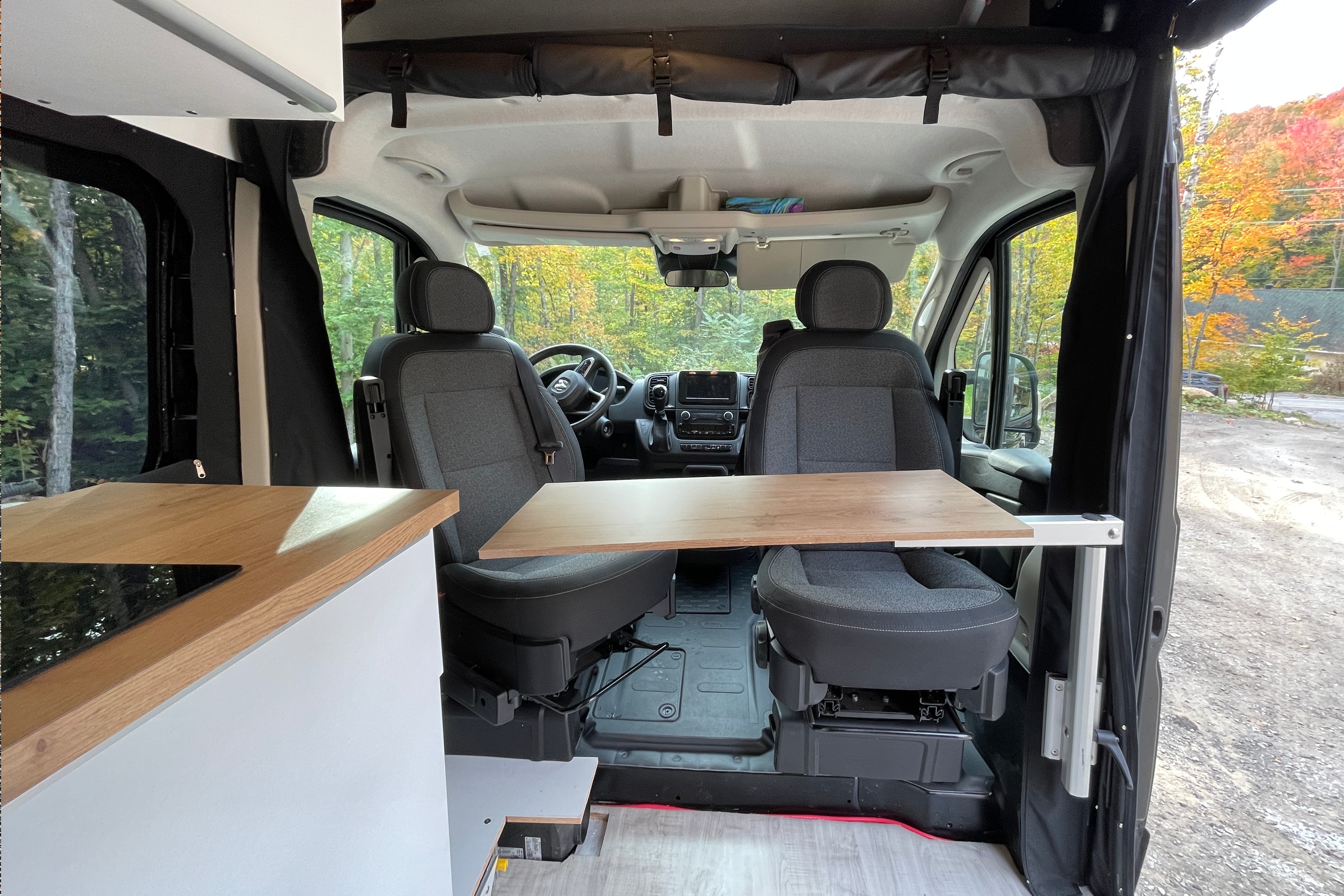 Van-Escapades 22-001 - Promaster 4 places