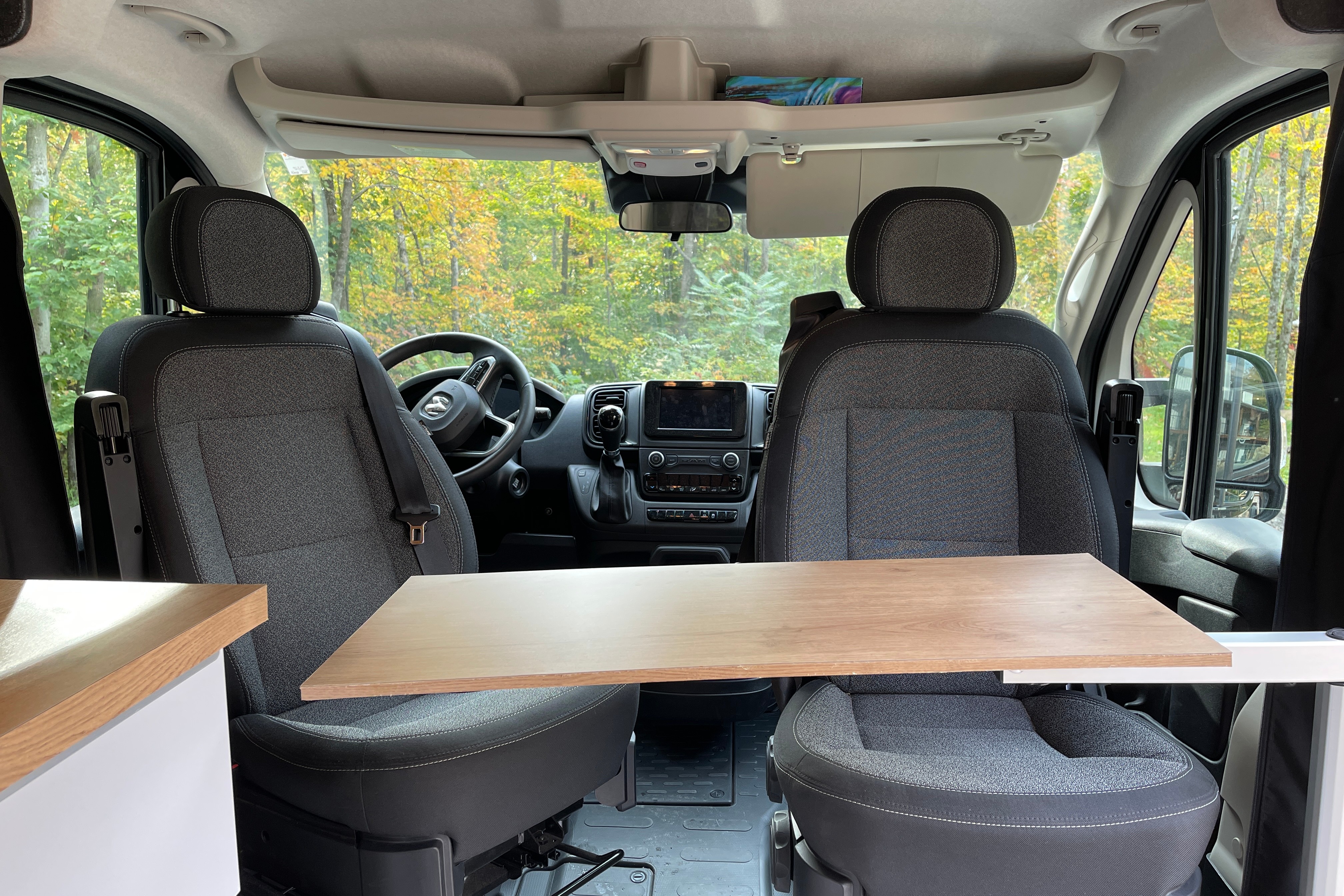 Van-Escapades 22-001 - Promaster 4 places