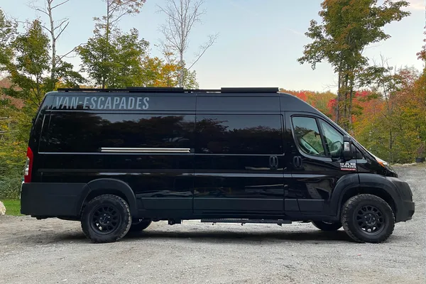 Van-Escapades 22-001 - Promaster 4 places