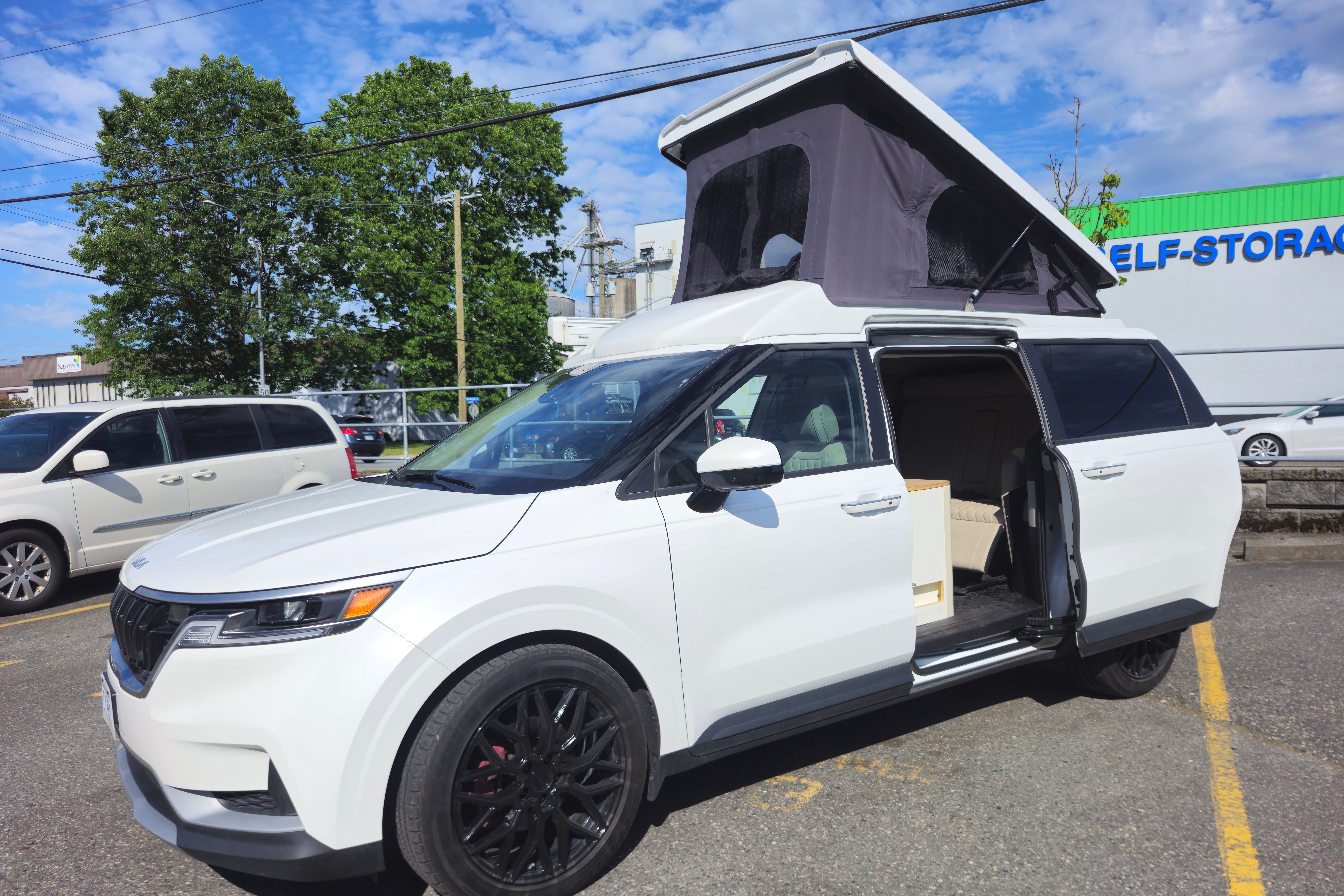 Kia Carnival Campervan
