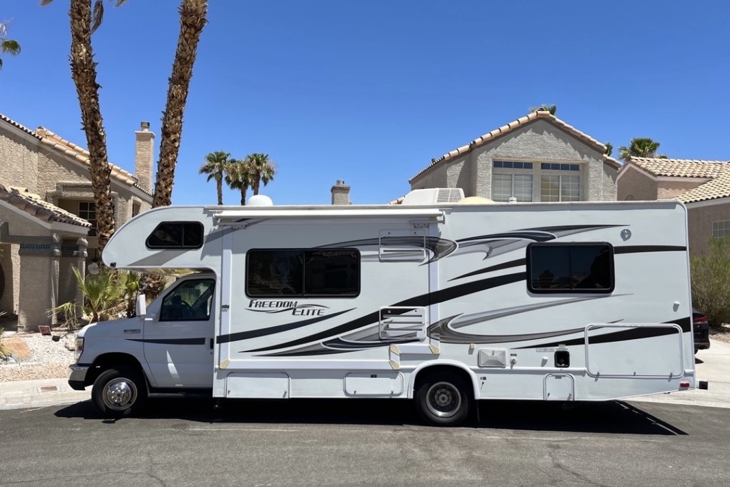 Thor Motor Coach Freedom elite Class C