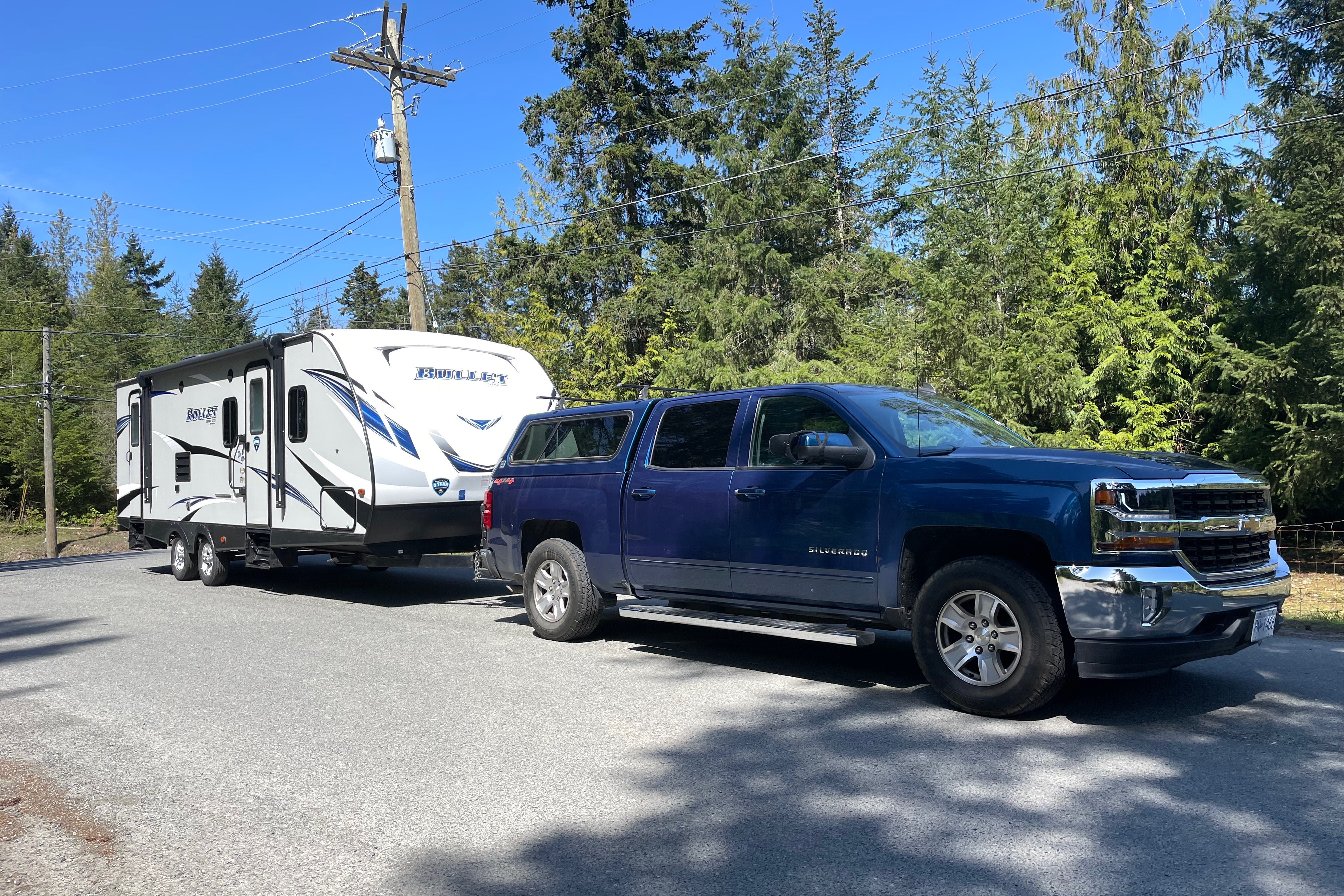 Rubie's Keystone Bullet 277BHS  Travel Trailer