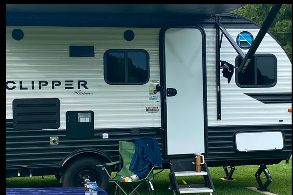 Jaret's Coachman Clipper Travel Trailer