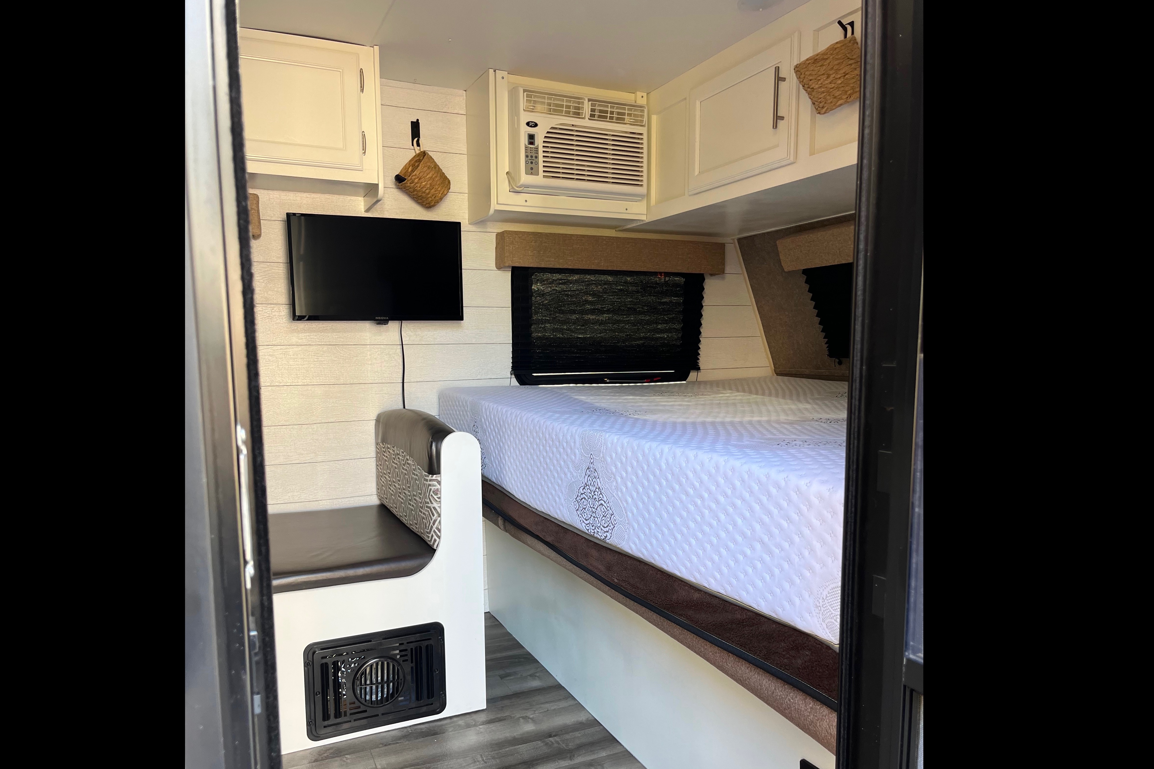 Farmhouse Jayco Flight SLX Travel Trailer