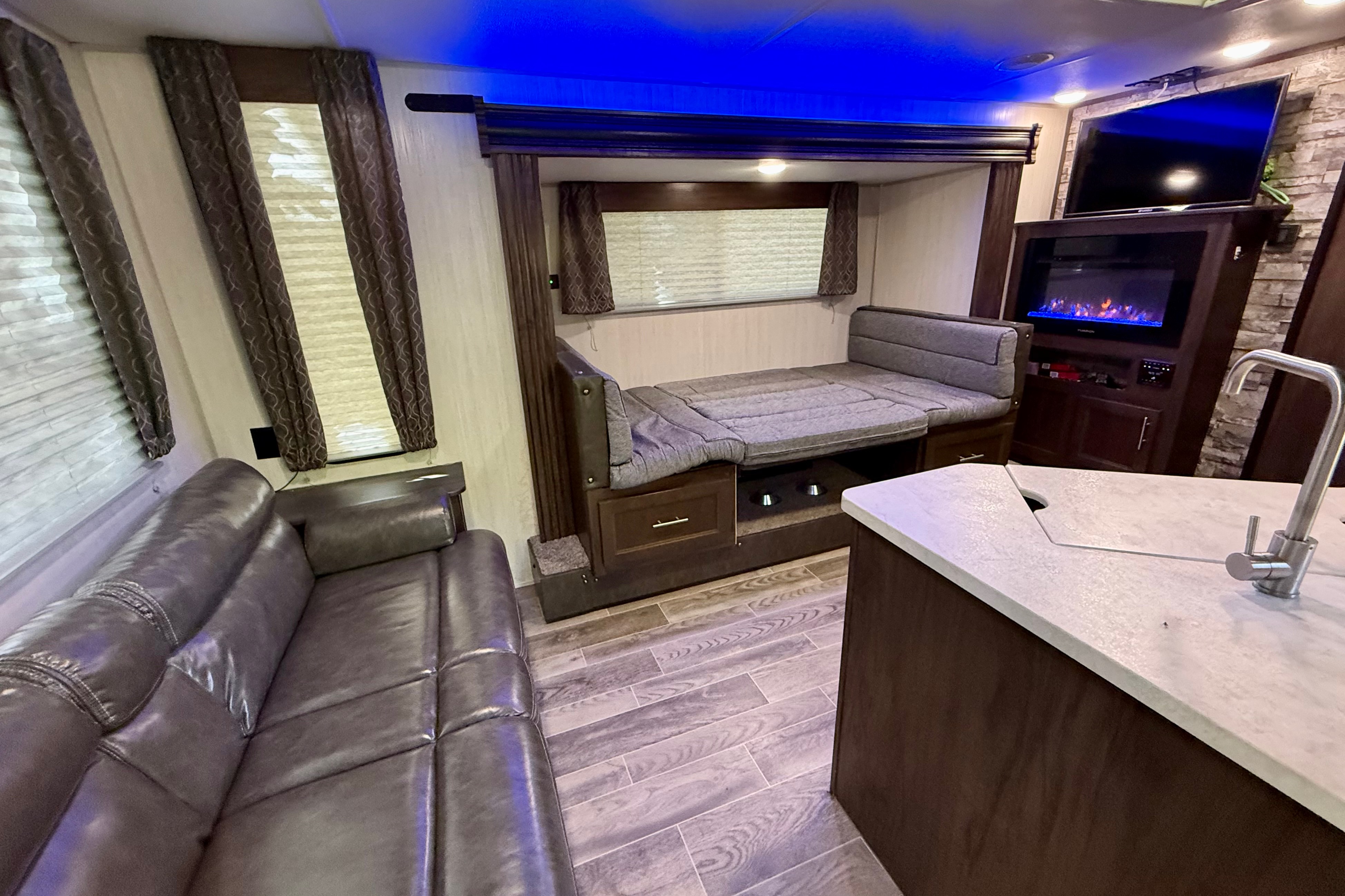 Forest River Cherokee 23mk Travel Trailer