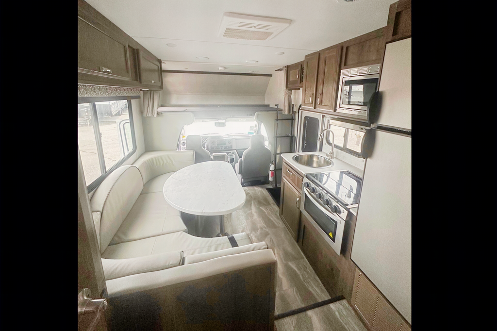 M & T's Gulf Stream Conquest 6237 Class C