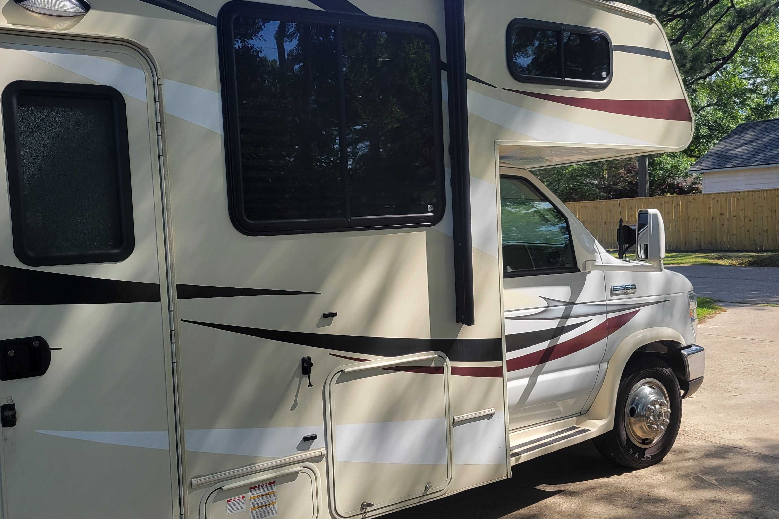 Scot's Coachmen Freelander 27qb Class C