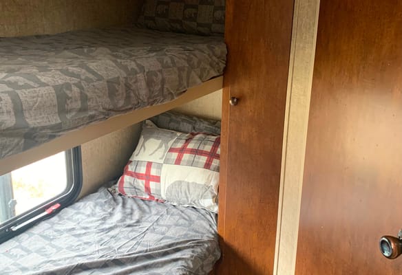 Priddis SUV Towable Family Travel Trailer