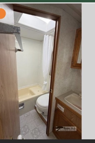 Island Wanderer Motorhome-Port Alberni Area Only Please