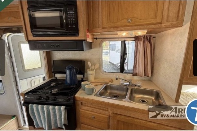 Island Wanderer Motorhome-Port Alberni Area Only Please