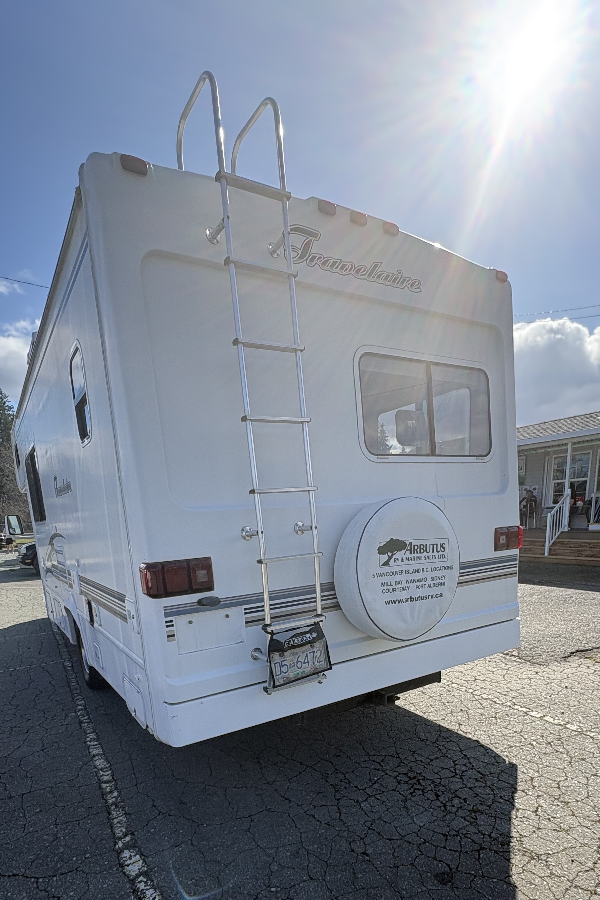 Island Wanderer Motorhome-Port Alberni Area Only Please