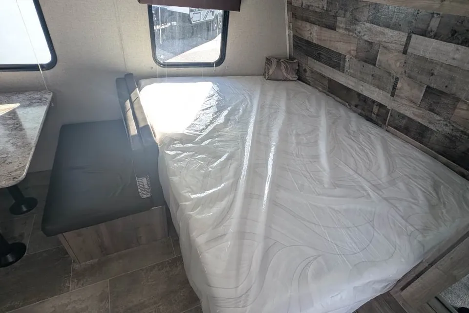 Thierry's Dutchmen Aspen Trail LE ,1760BH Travel Trailer