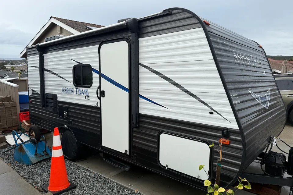 Thierry's Dutchmen Aspen Trail LE ,1760BH Travel Trailer