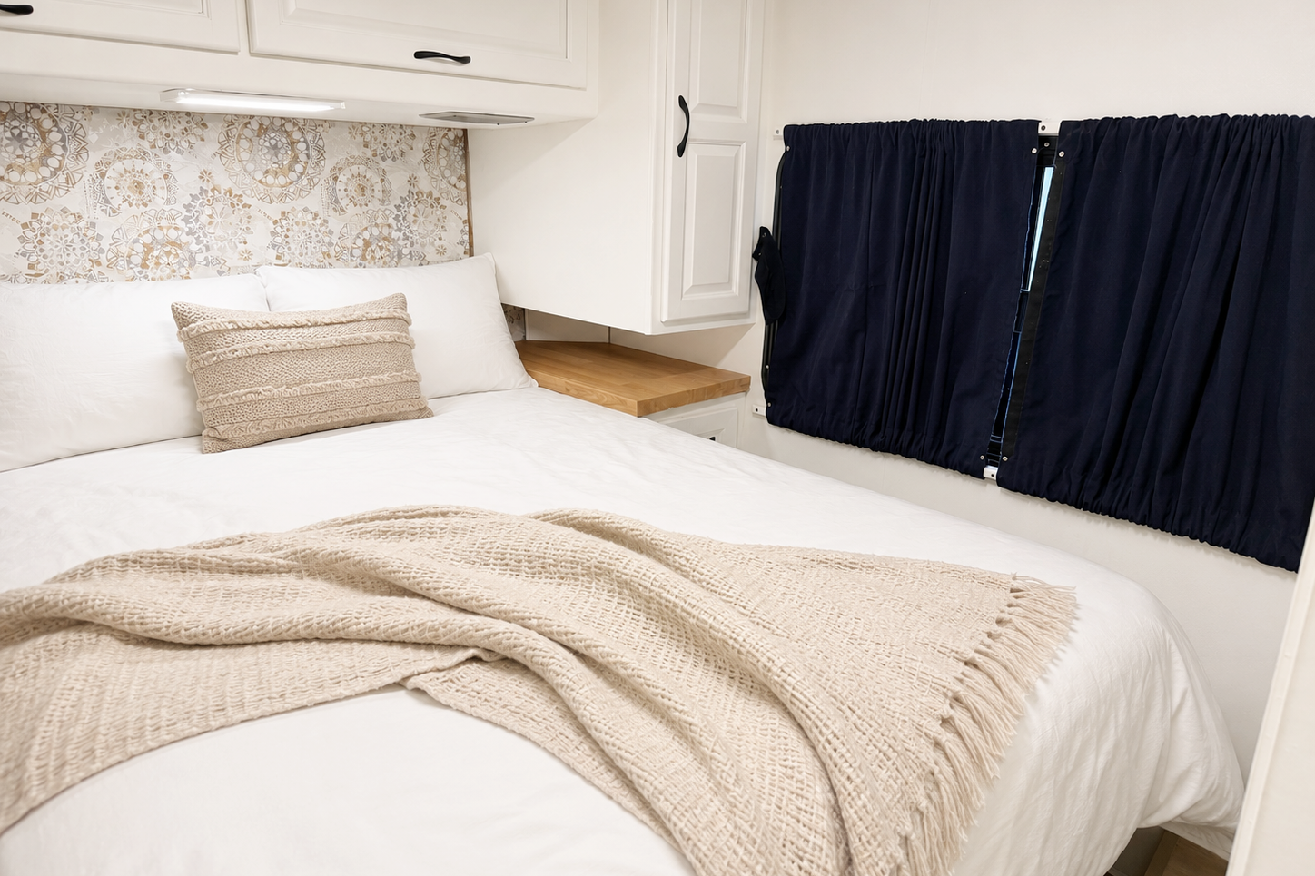 (#9) Class C Motorhome – Majestic 28A RV | Sleeps 8 | Unlimited Fun